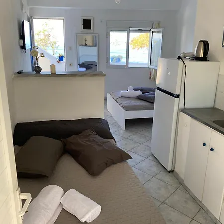 Apartment Poseidon Street νεα μεσαγγαλα γκαρσονιέρα 2 Nea Mesagkala